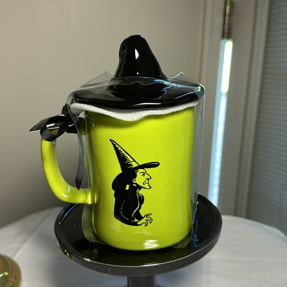 I’ll get you my Pretty coffee/tea mug with topper - Picture 5 of 7